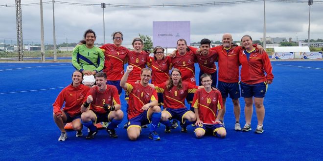 Estefanía Alejos y la selección española de Hockey+, campeones de los ...